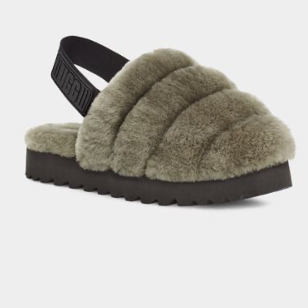 NWT UGG Women's Super Fluff Slipper in Burnt Olive Size 8 - Picture 2 of 6